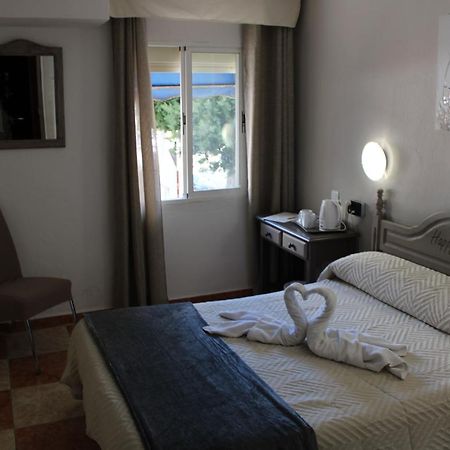 Virgen Del Rocio II Hotel Torremolinos Luaran gambar