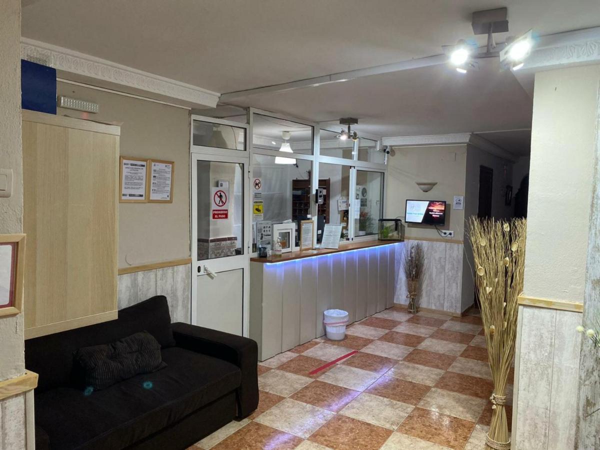 Virgen Del Rocio II Hotel Torremolinos Luaran gambar