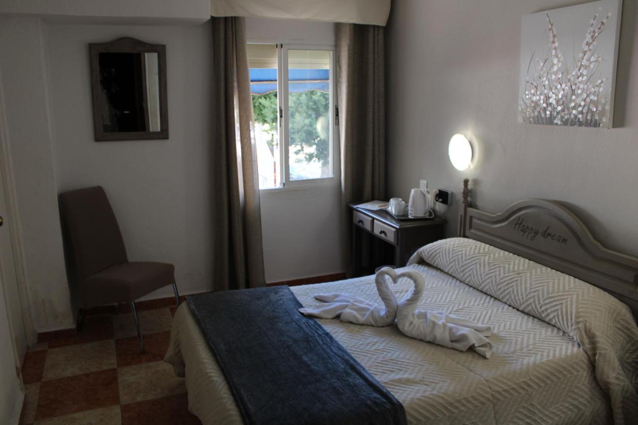 Virgen Del Rocio II Hotel Torremolinos Luaran gambar