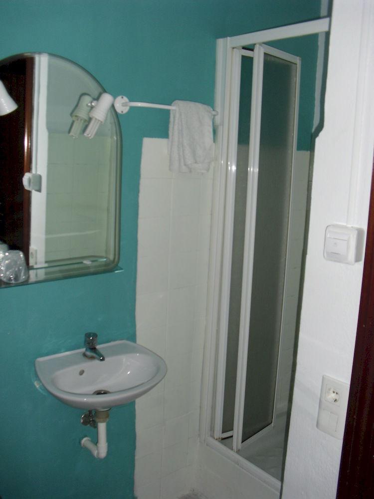 Virgen Del Rocio II Hotel Torremolinos Luaran gambar