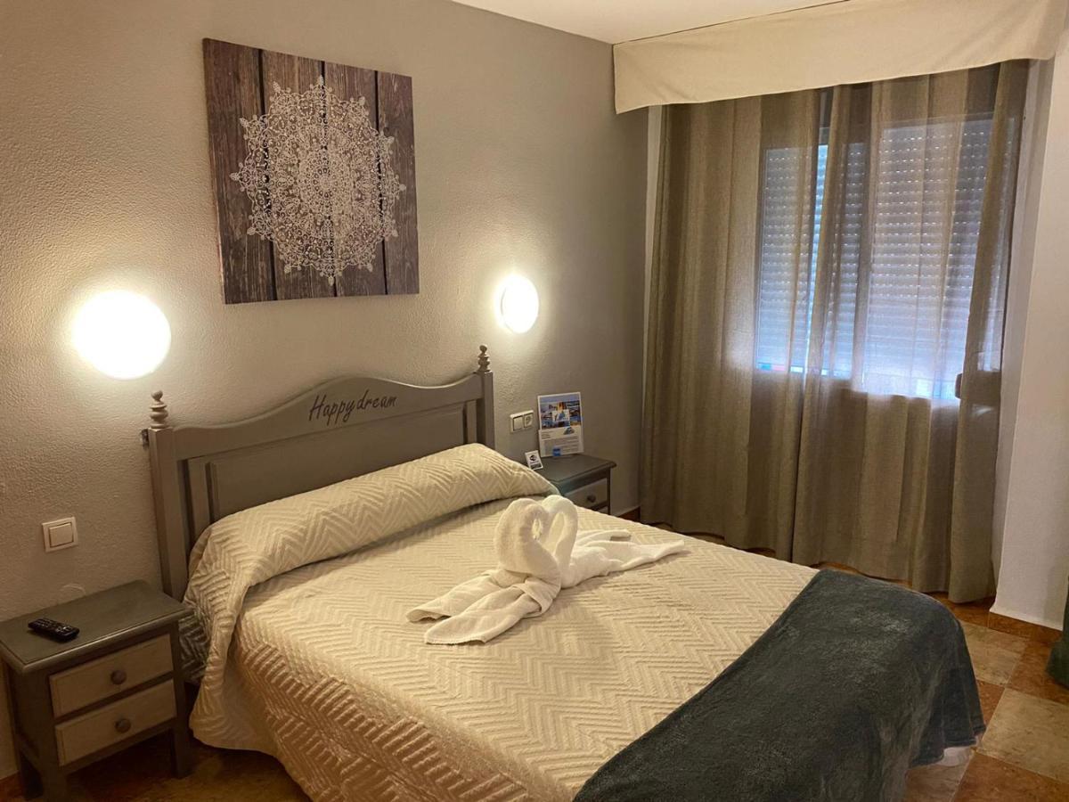 Virgen Del Rocio II Hotel Torremolinos Luaran gambar