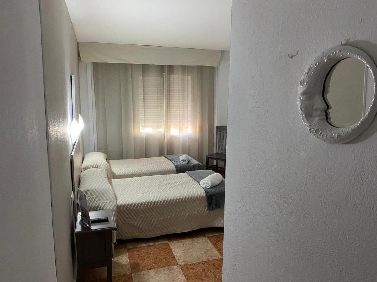 Virgen Del Rocio II Hotel Torremolinos Luaran gambar