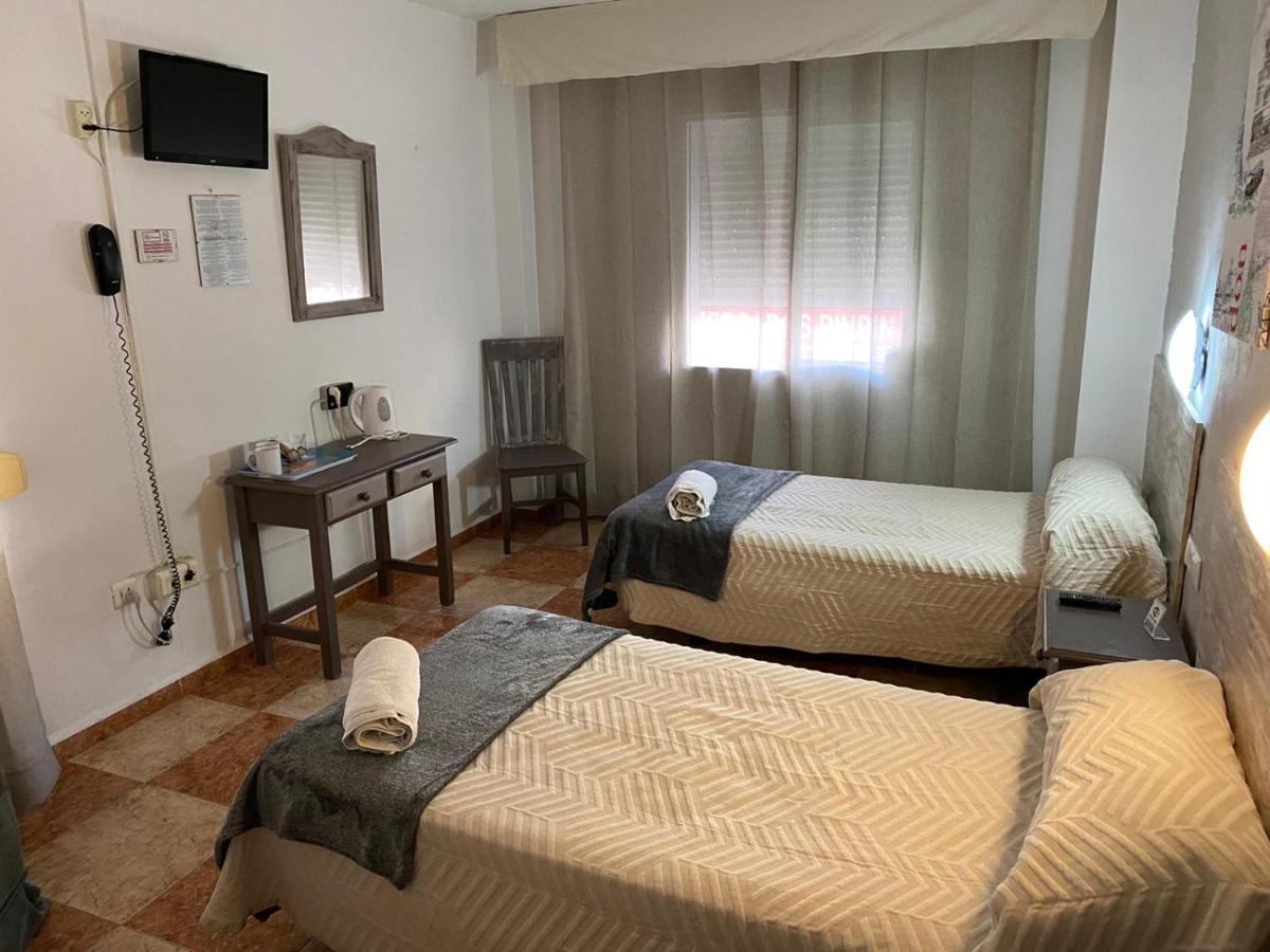 Virgen Del Rocio II Hotel Torremolinos Luaran gambar