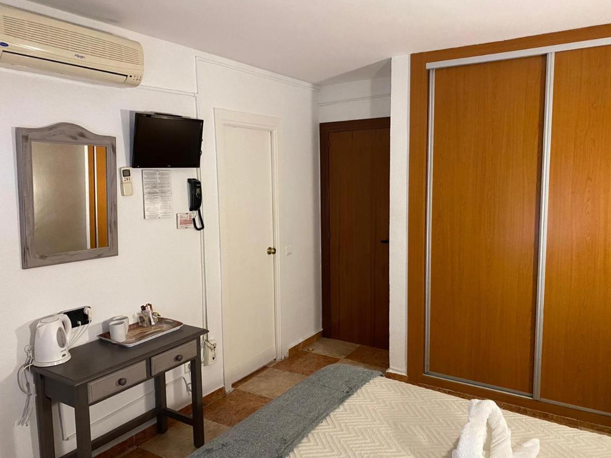 Virgen Del Rocio II Hotel Torremolinos Luaran gambar